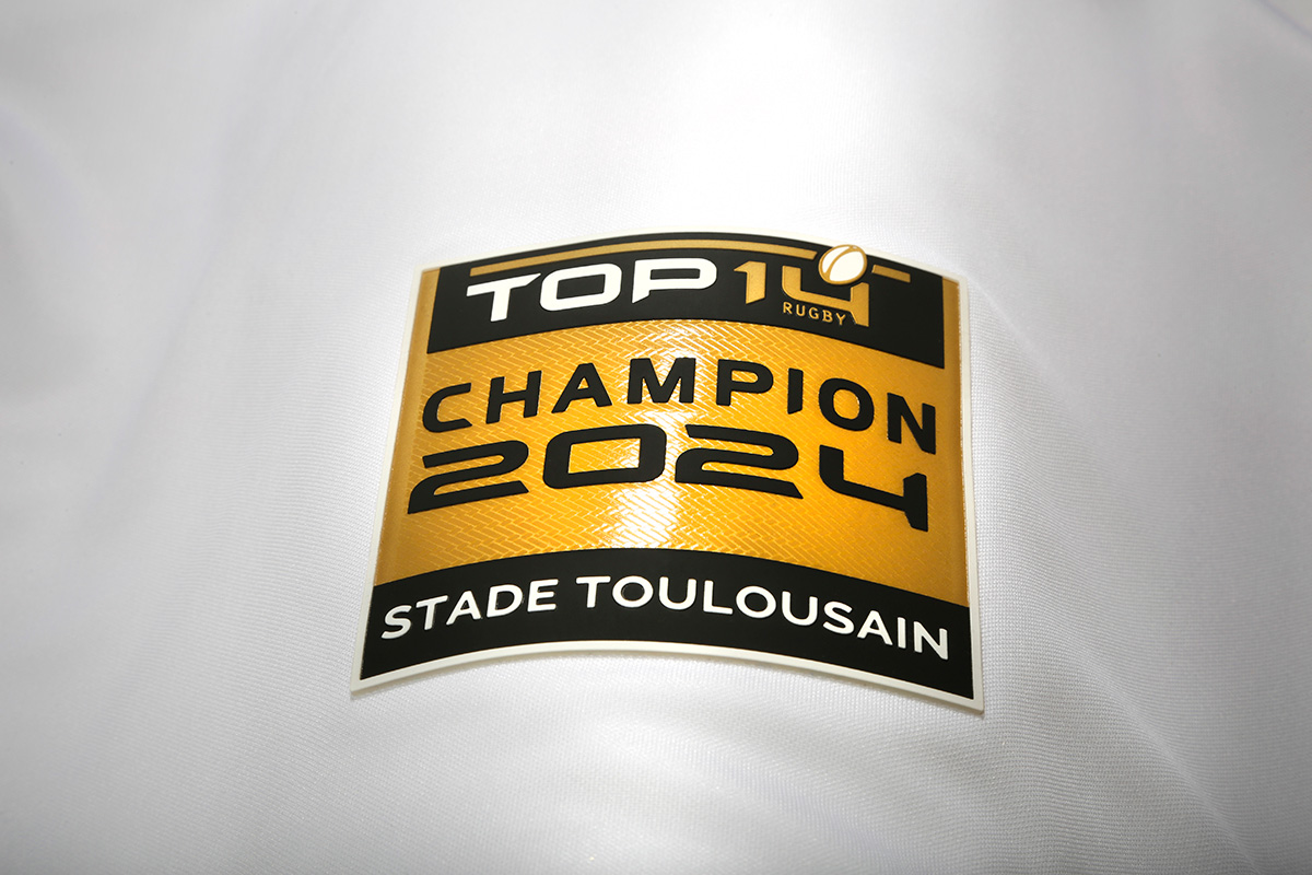 Image showing the detail on a Top 14 Rugby patch